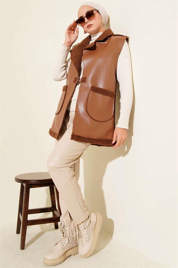 Double Pocket Furry Leather Vest in Tan