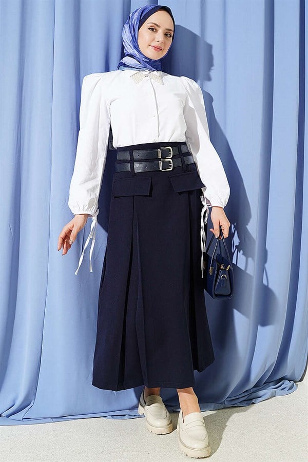 Double-belted dart-detailed flared skirt, navy blue.