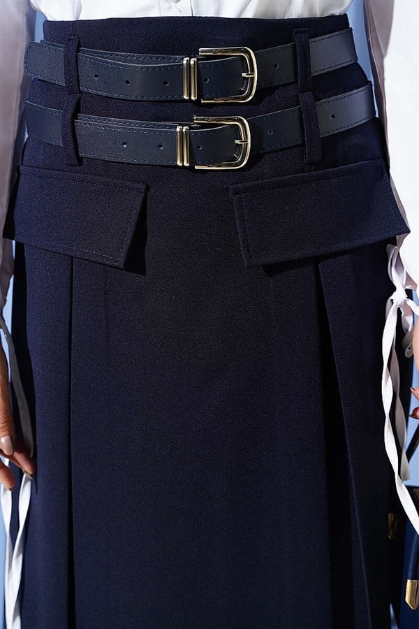 Double-belted dart-detailed flared skirt, navy blue.