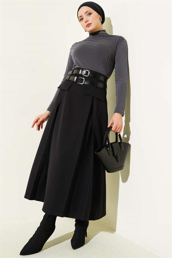 Double-Armed Dart Detail Flared Skirt Black