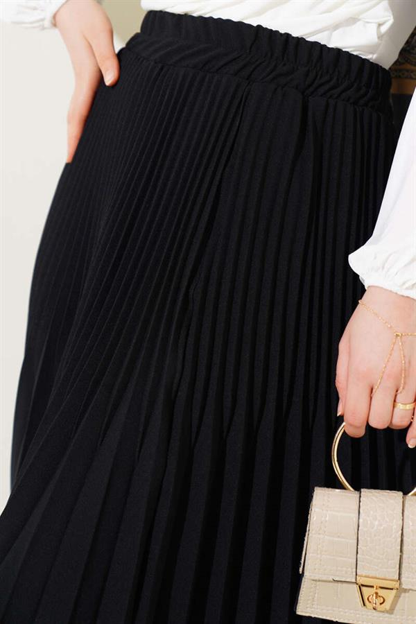 Double Pleated Skirt with Elastic Waistband, Black