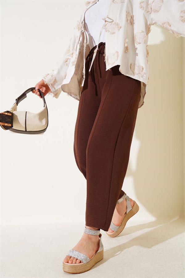 Ribbed Waist-Tied Trousers Brown