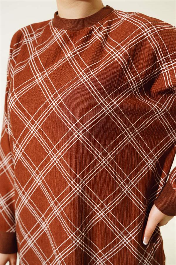 Stripe Pattern Slit Detailed 2 Piece Set Brown