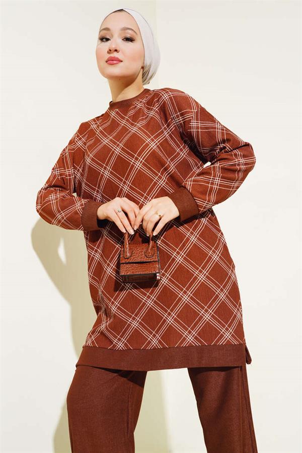 Stripe Pattern Slit Detailed 2 Piece Set Brown