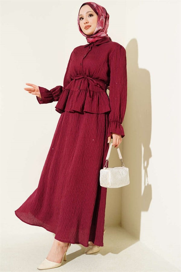 2 Piece Set with striped stitching and sequined skirt in burgundy.