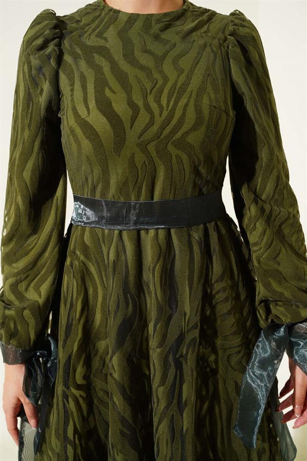 Wave Pattern Tulle Belt Evening Dress Khaki