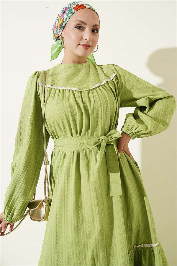 Green Dress with Lace Detail and Elastic Ankle Straps