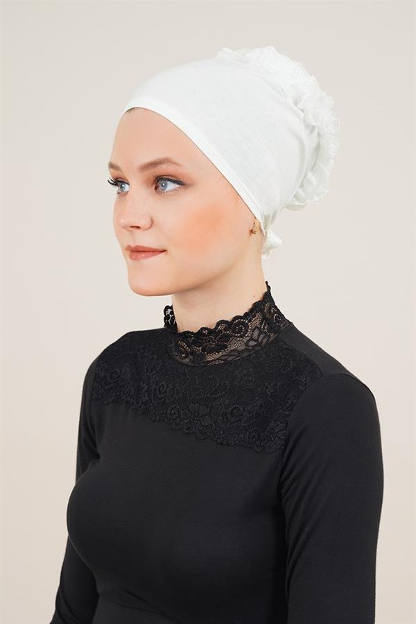 Lace Ruffle Ecru Bonnet