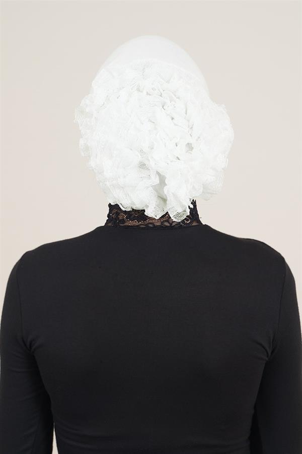 Lace Ruffle Ecru Bonnet