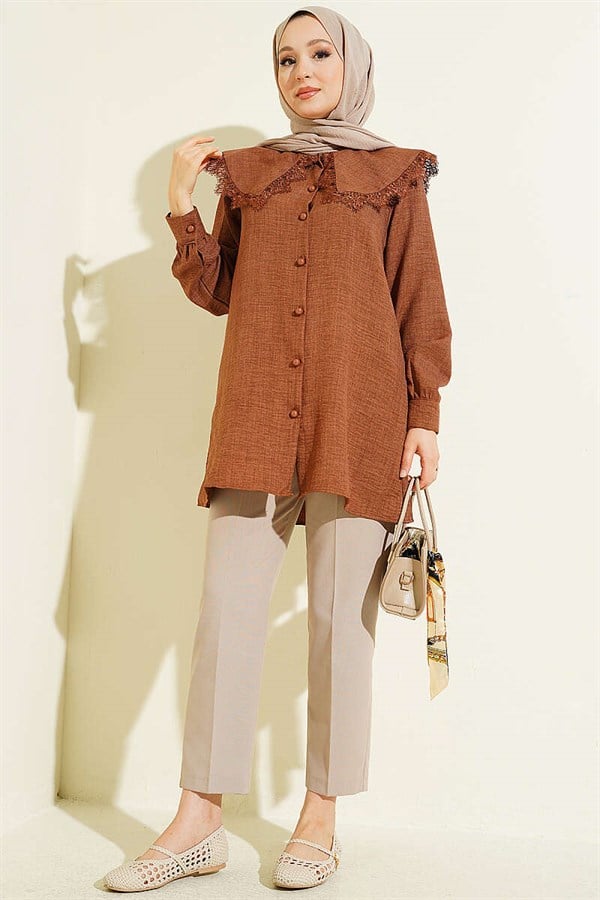 Lace-Trimmed Sailor Collar Shirt, Coffee