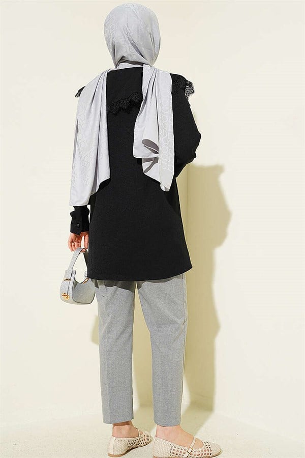 Lace-trimmed Sailor Collar Shirt, Black