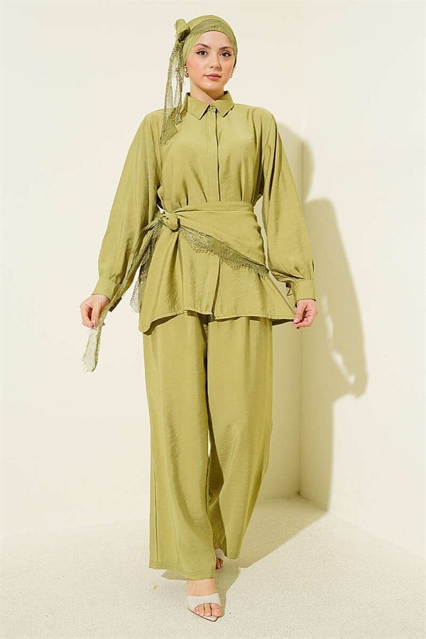 Lace Shawl Detail Hidden Button 2 Piece Set in Light Green