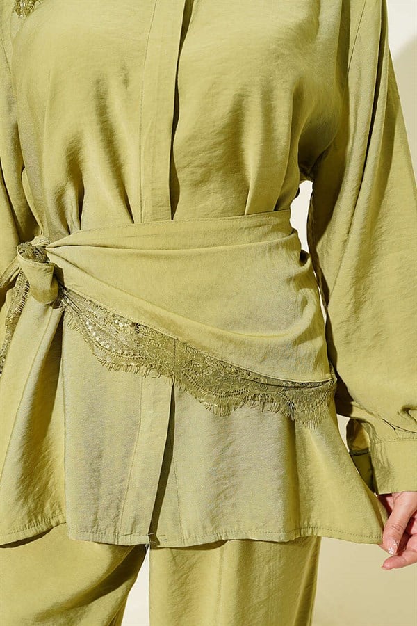 Lace Shawl Detail Hidden Button 2 Piece Set in Light Green