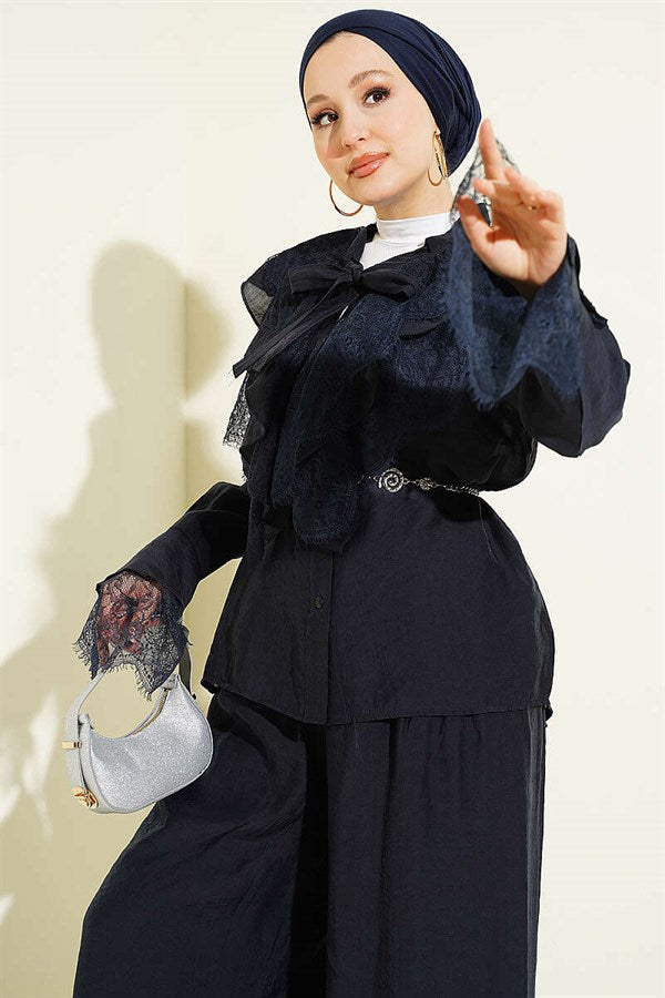 Loose-fitting 2 Piece Set with lace detailing (Parliamentary style)