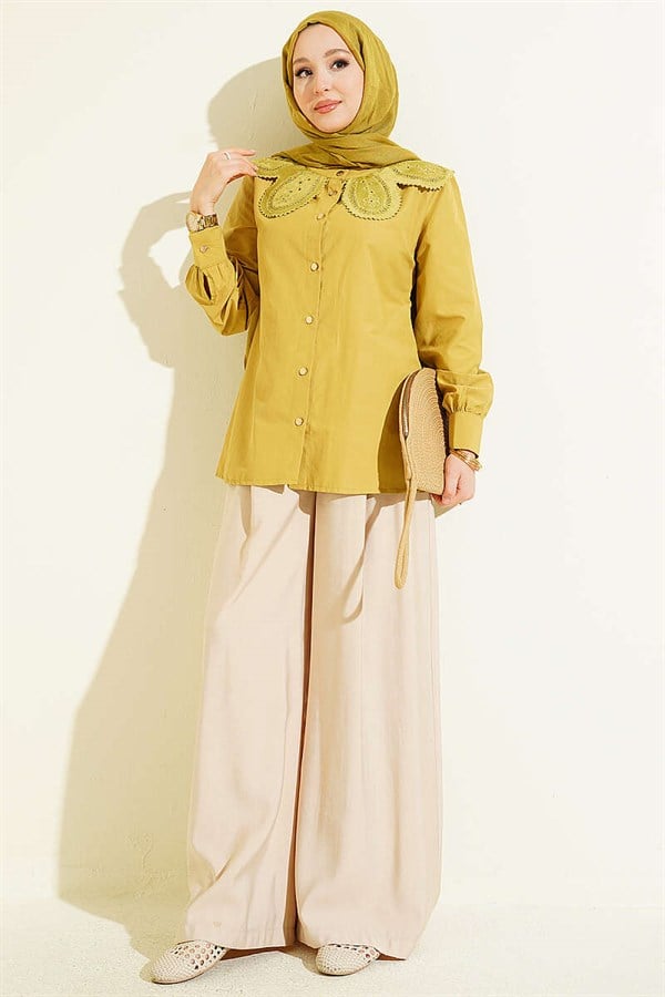 Lace-trimmed Peter Pan Collar Poplin Shirt in Olive Green