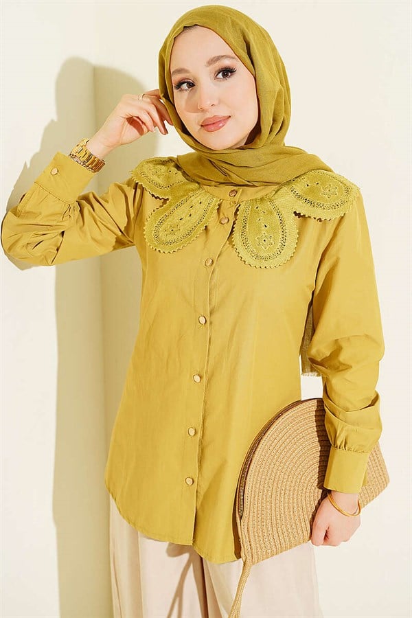 Lace-trimmed Peter Pan Collar Poplin Shirt in Olive Green