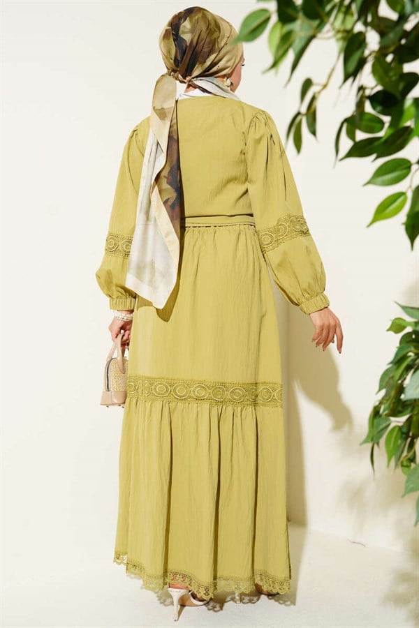 Lace-trimmed 2 Piece Set with Front Tie, Light Green