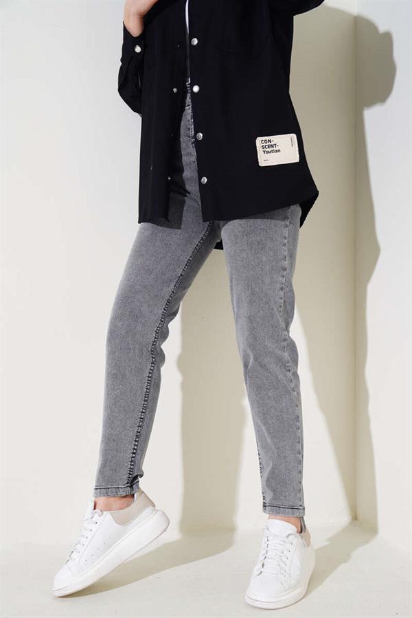 Skinny Leg Elastic Waist Jeans Smoke