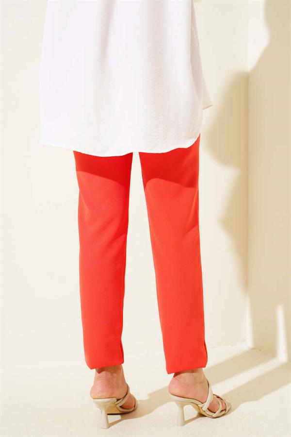 Skinny Leg Buttoned Trousers Alizarin