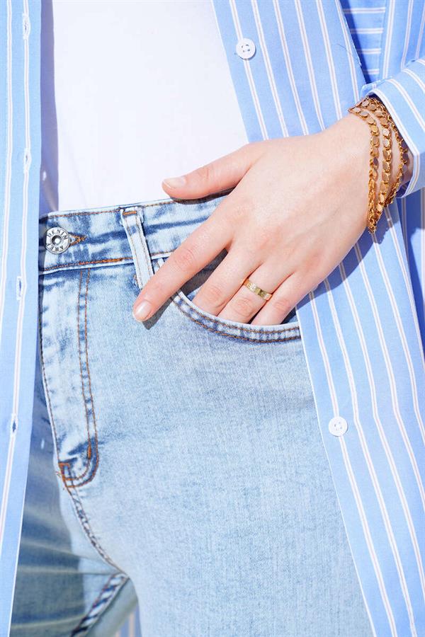  Skinny Leg Jeans Snow Light