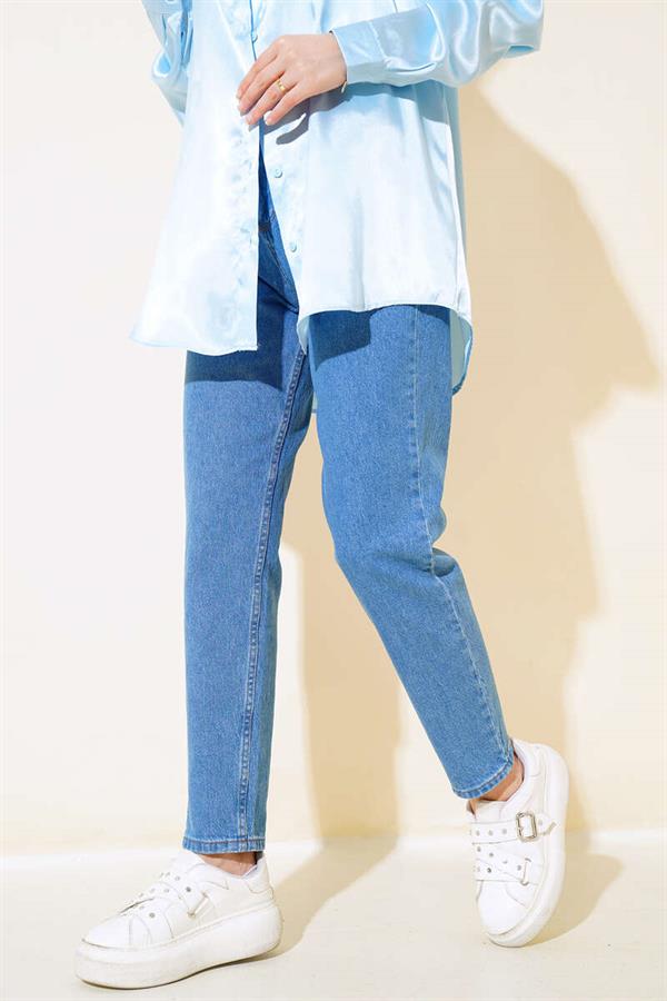 Skinny Leg Mom Jeans Blue