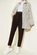 Slim-fit, darted, belted fabric trousers, brown.