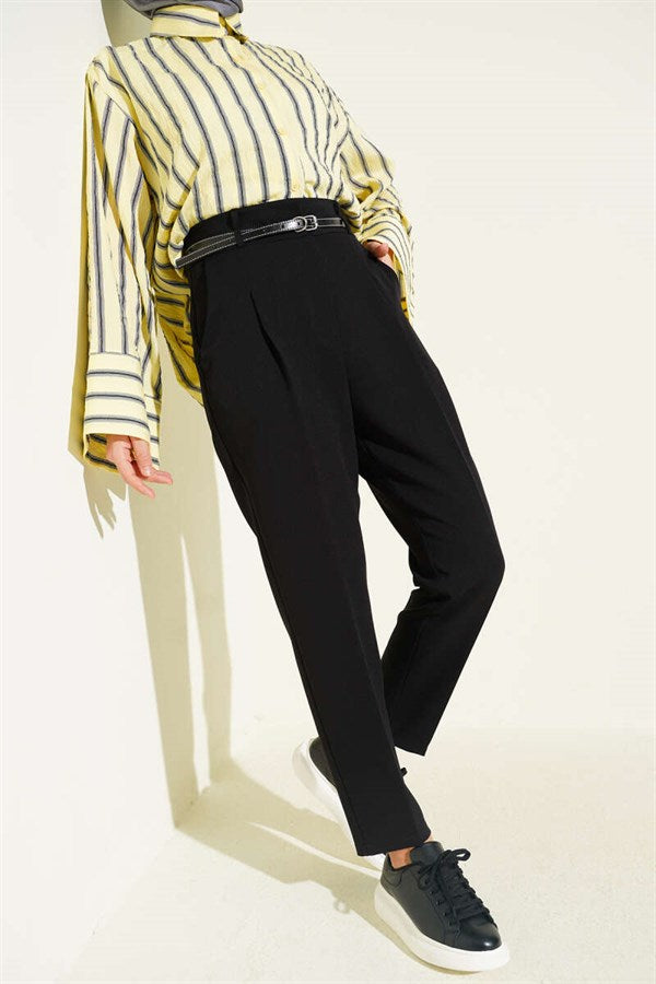 Slim-fit, darted, belted fabric trousers, black.