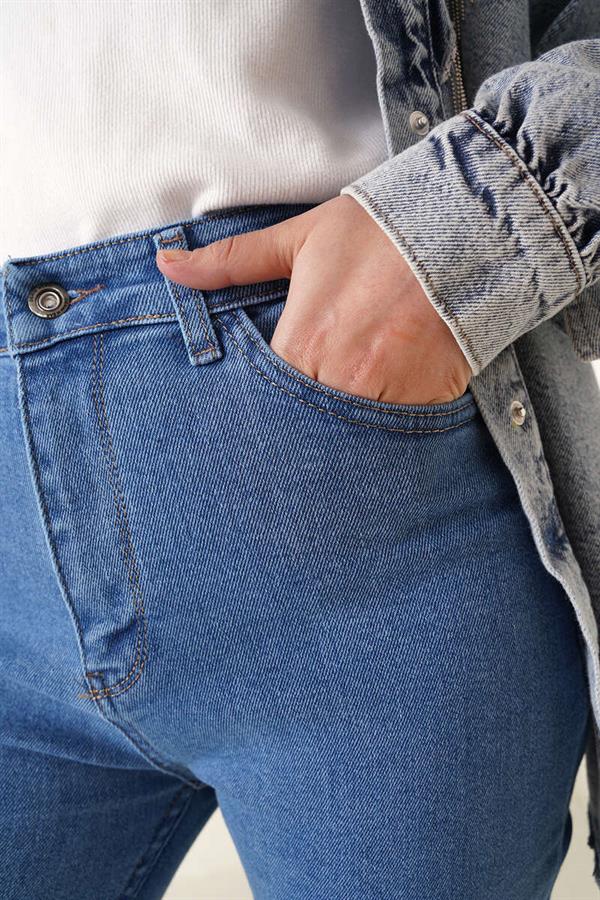 Skinny Leg Jeans Light Blue