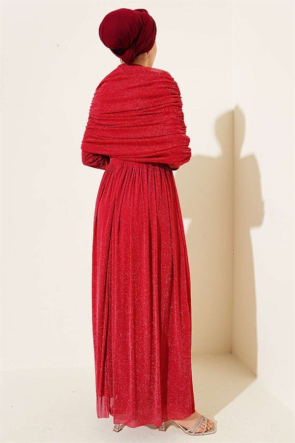 Red Glittery Evening Dress with V-Neckline Look