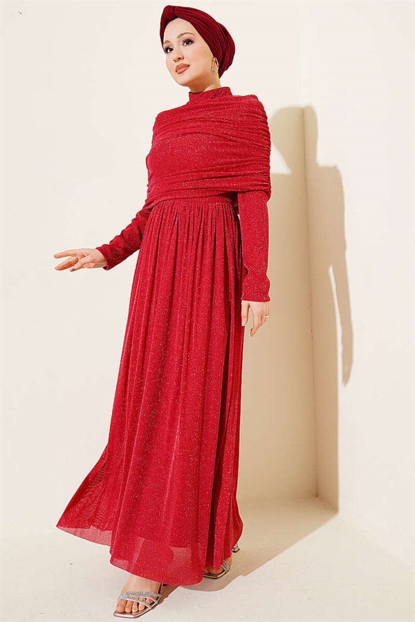 Red Glittery Evening Dress with V-Neckline Look