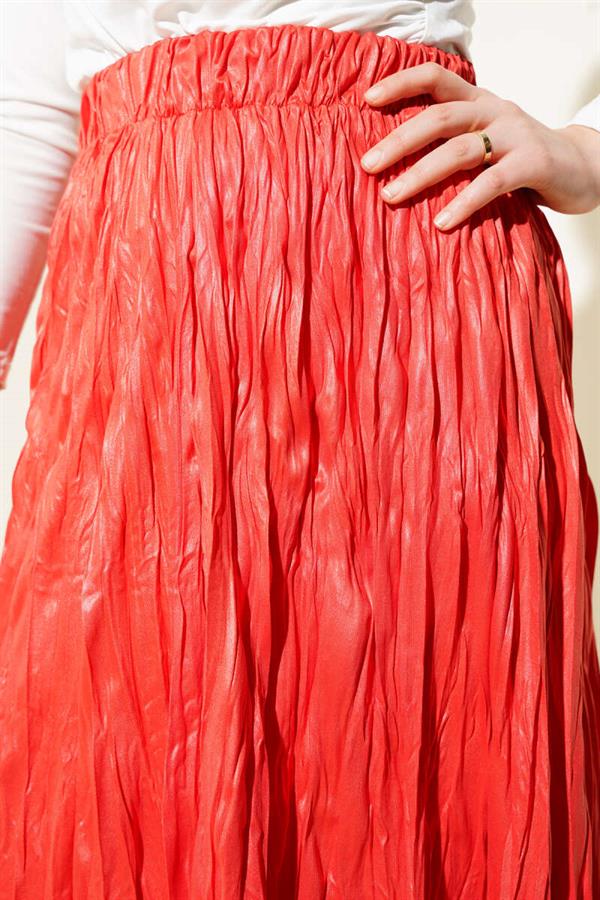 Leather Look Wrinkled Skirt Alizarin
