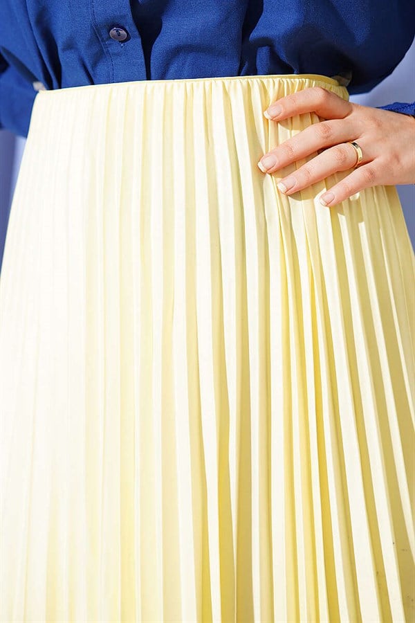Leather-Look Pleated Skirt, Yellow