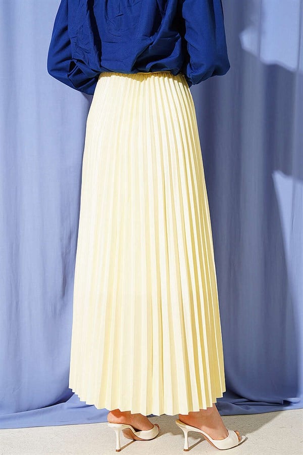 Leather-Look Pleated Skirt, Yellow