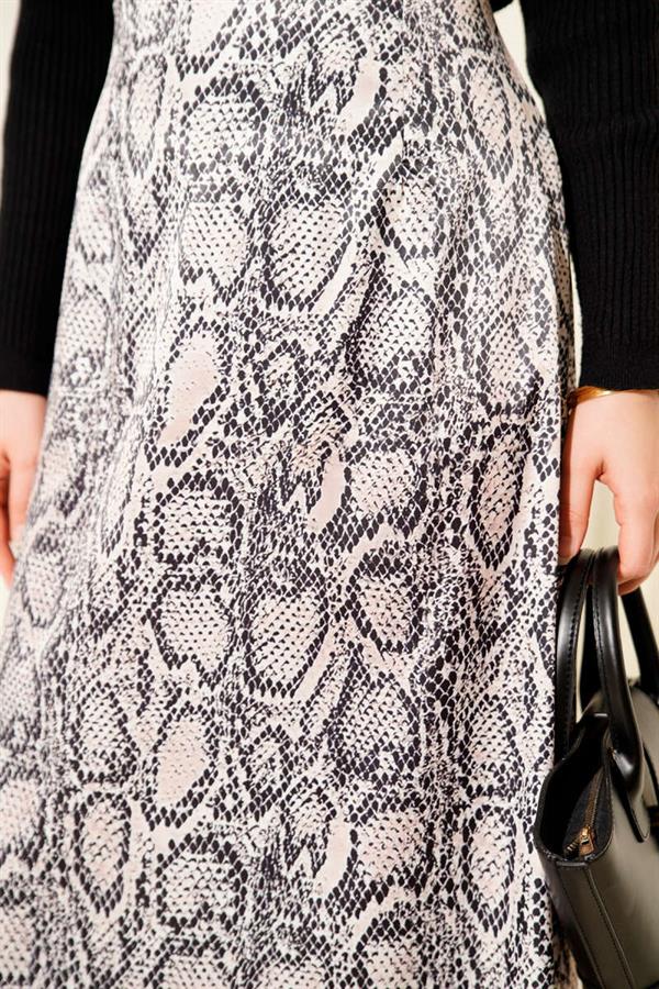 Patterned Detailed Satin Skirt Beige
