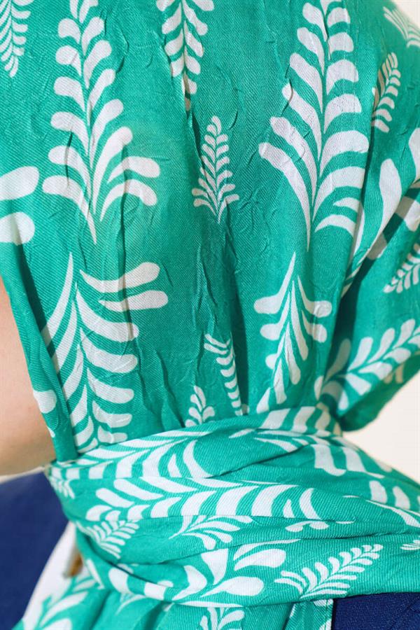 Patterned Bamboo Shawl Benetton