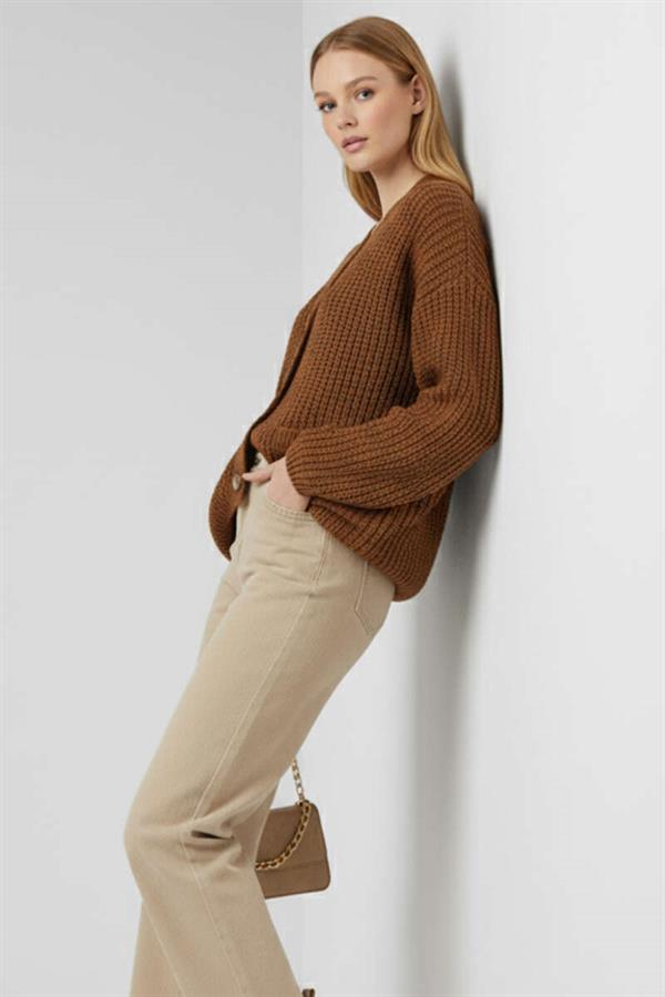 Button Detailed Pocket Knit Cardigan Latte