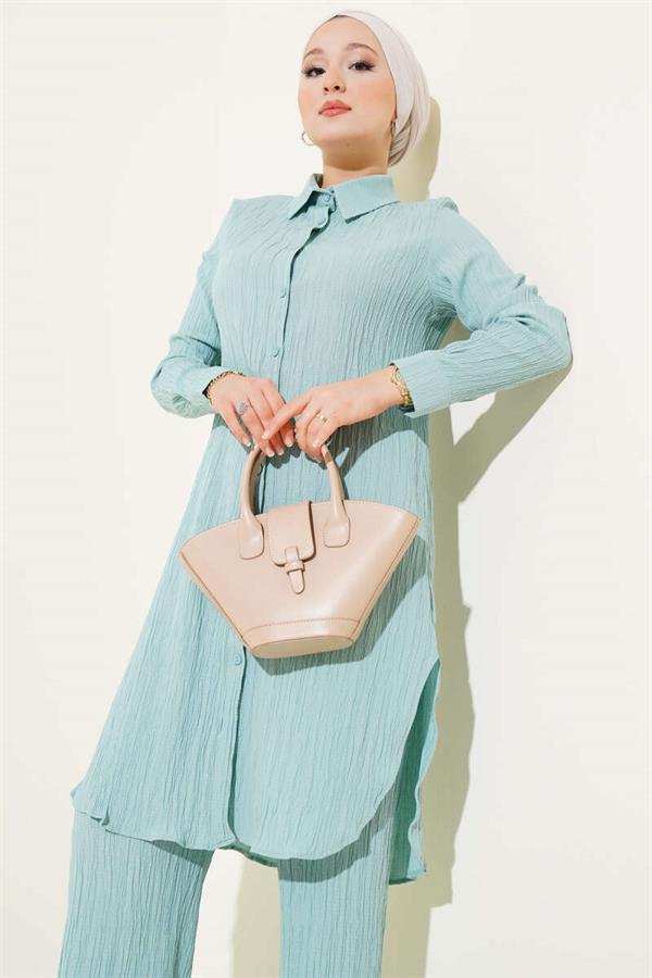 Buttoned Tree Bark 2 Piece Set Mint Green