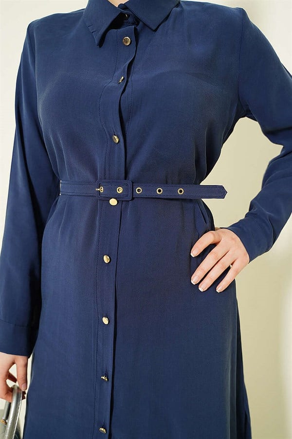 2 Piece Set: Long tunic with button detail and belt, navy blue.