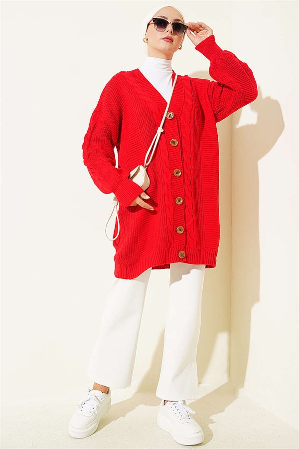 Buttoned Knitted Cardigan with Detail, Red