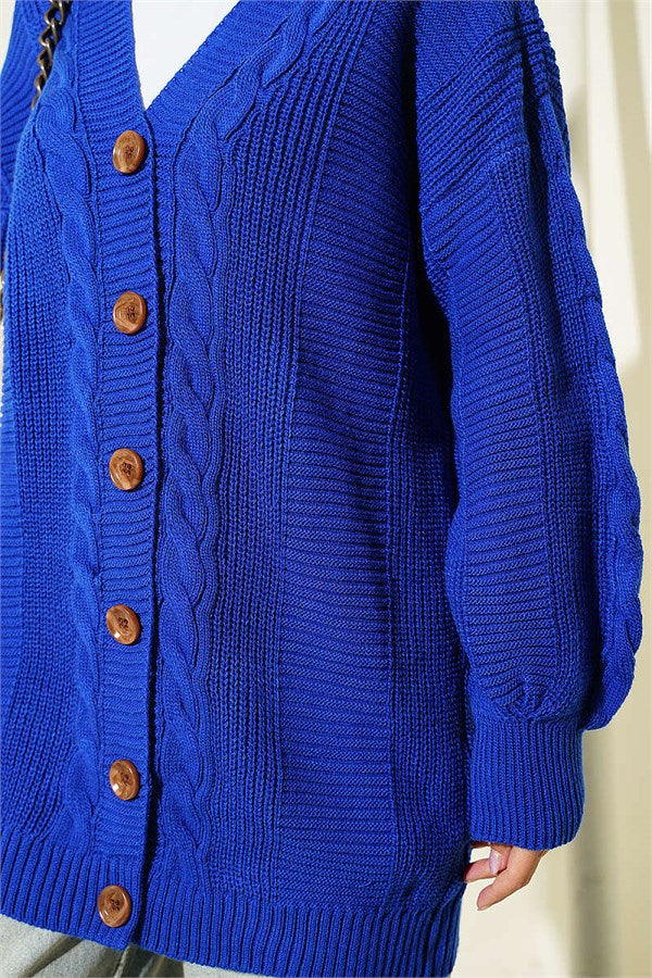 Buttoned Knitted Cardigan in Navy Blue