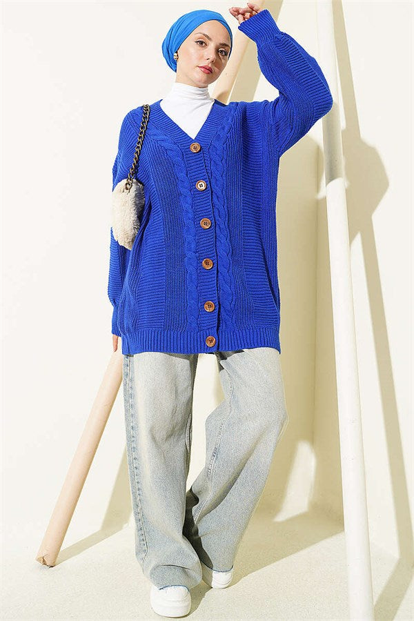 Buttoned Knitted Cardigan in Navy Blue