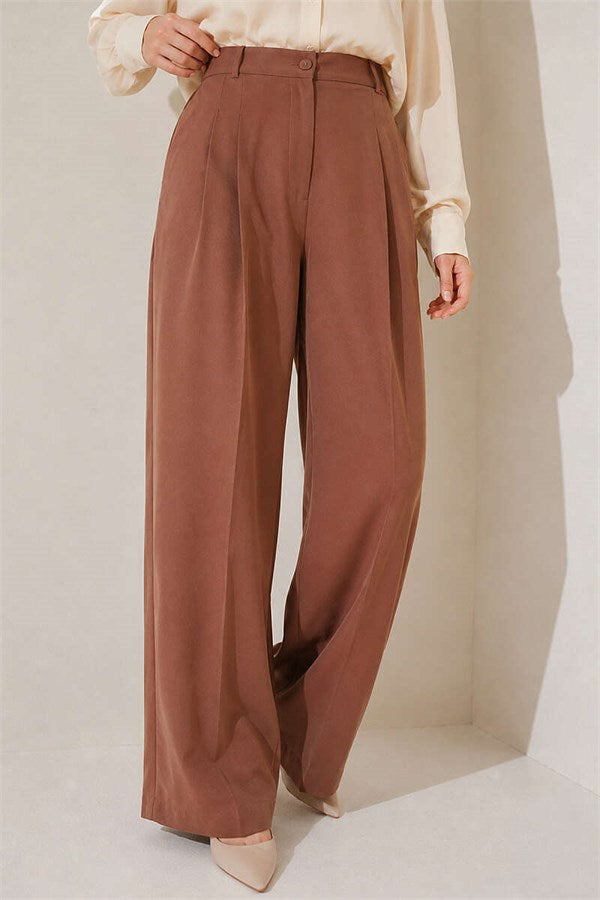 Buttoned Pleated Palazzo Trousers in Tan