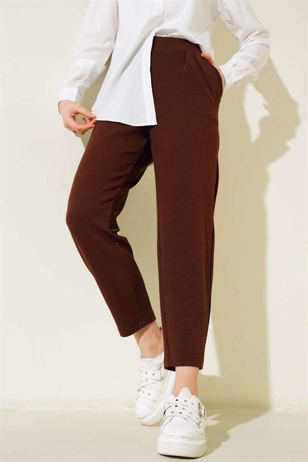 Buttoned Pleated Trousers Brown
