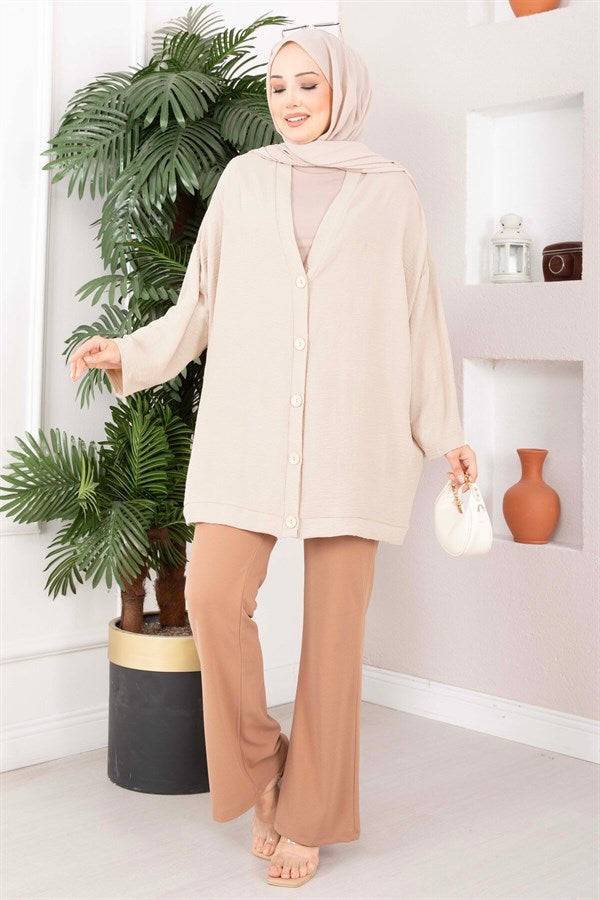 Buttoned Loose-Fitting Aerobin Kimono, Beige
