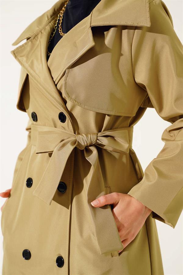 Buttoned Trench Coat Camel