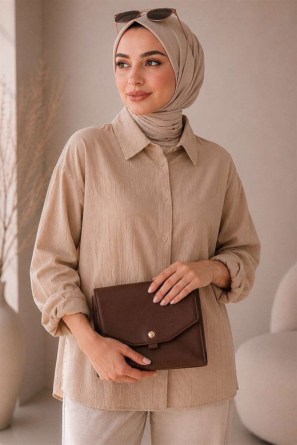 Loose-fitting Off-Shoulder Shirt Latte