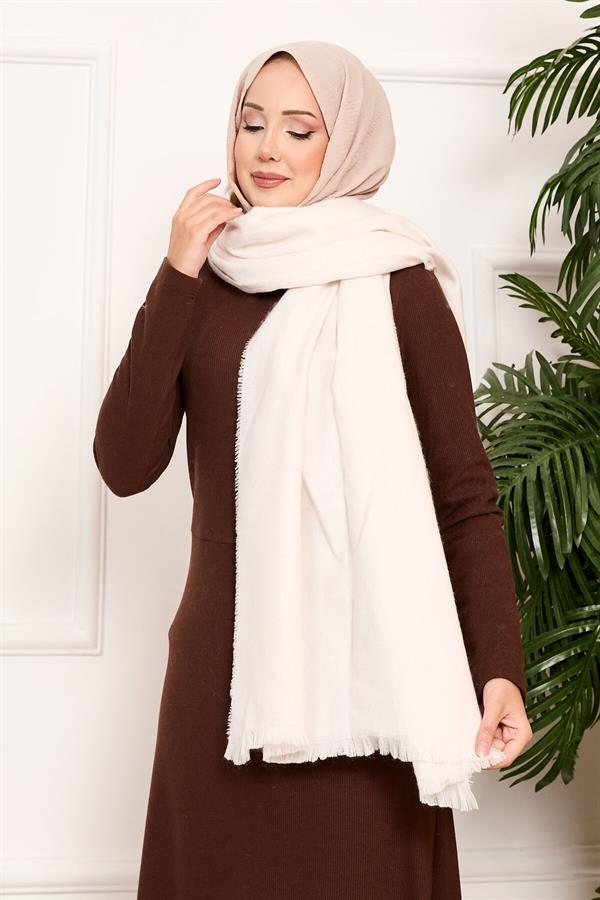 Plain Shoulder Shawl Ecru