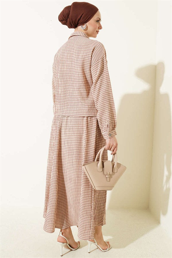 Plaid Collar Tie Skirt Set in Beige