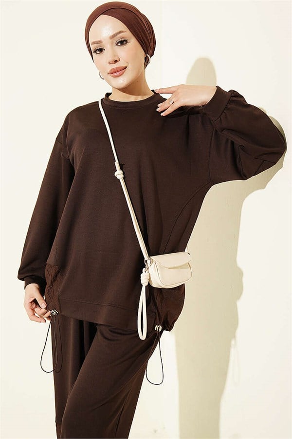 2 Piece Set with Elastic Hem in Coffee Brown