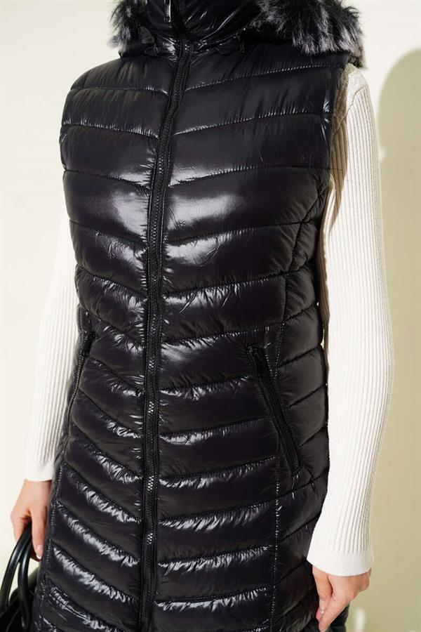 Zippered Pocket Hooded Puffer Vest Black